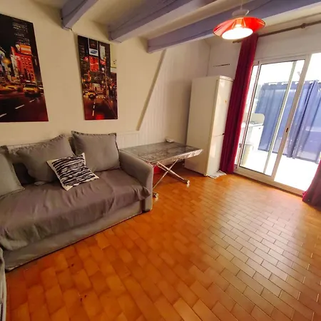 T2 Mezzanine Dans La Pinède, 5 Pers, Piscine - Fr-1-607-77 Appartamento Agde